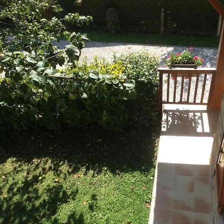 Chalet Route De Bonne Garde 샬레 *